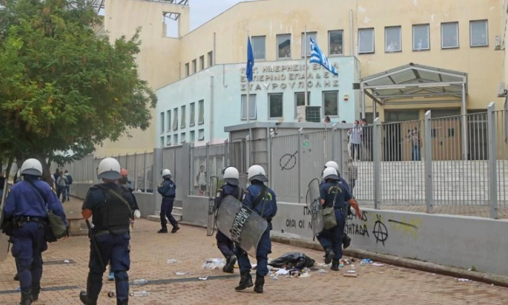 ΕΠΑΛ Σταυρούπολης: Η δημοσιότητα "έκατσε" αλλά οι απειλές δεν έχουν σταματήσει καταγγέλλει μητέρα μαθητή